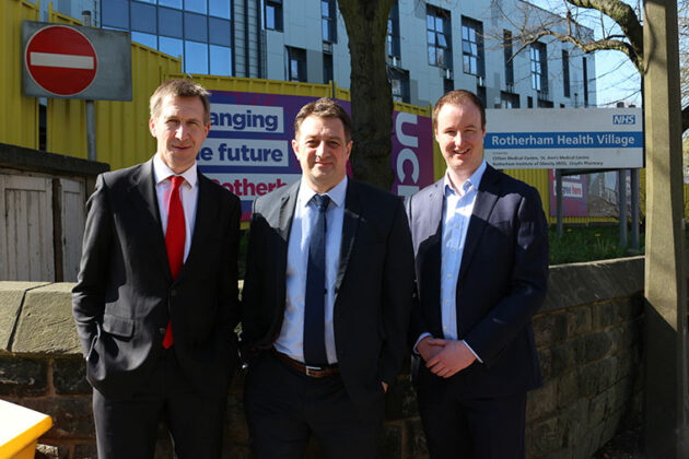 Labour MP Dan Jarvis and Councillor Chris Read arrived on Friday morning to see the UCR build.