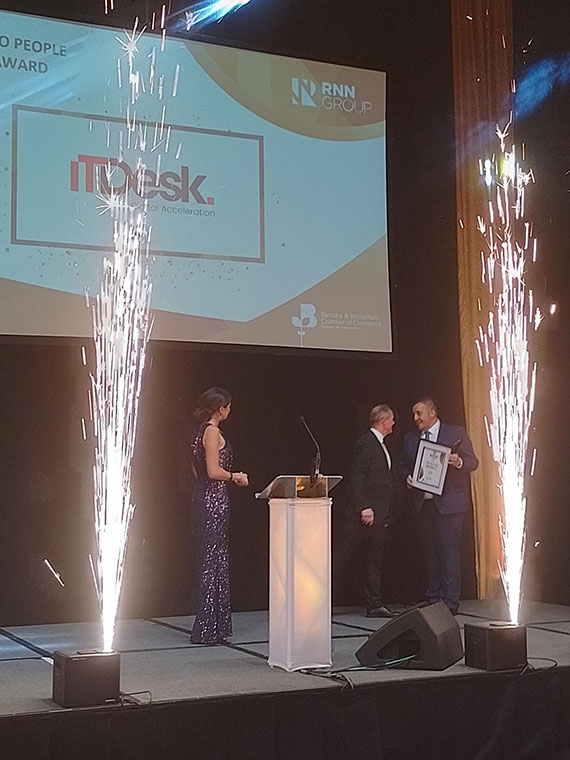 Awards winners IT Desk UK Ltd at the Barnsley and Rotherham Business Awards 2023