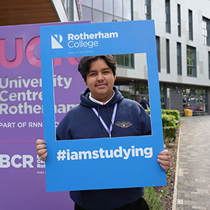 Alan Srilachai - Student Governor
