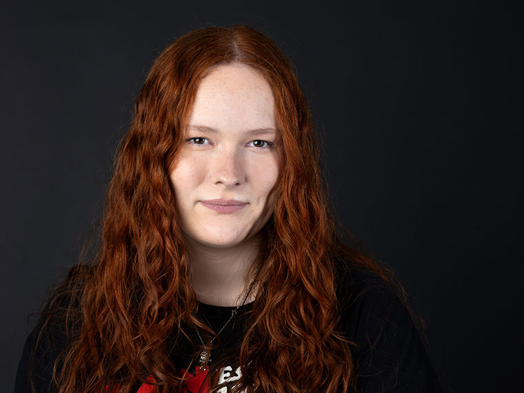 Head shot of Chelsie Ellis, Photography Degree student